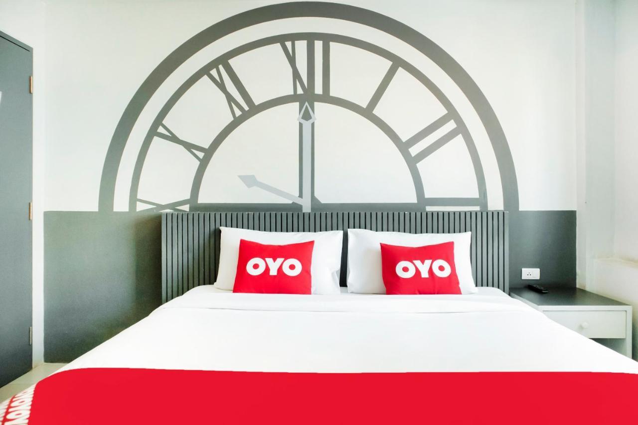Oyo 501 At Night Hostel Phuket Exterior photo